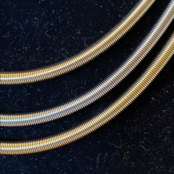 🆕Tri-Coil Necklace with real leather - Picture 2 of 3